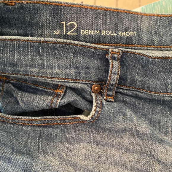 Loft Denim Roll Shorts Sz 12 - Picture 6 of 6